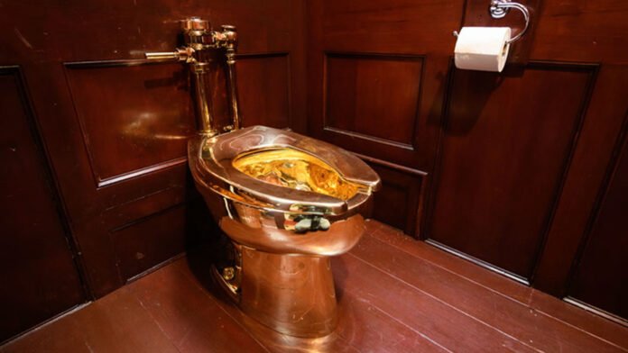 gold toilet gold toilet