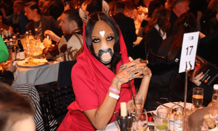 021124267b6e331 Horse